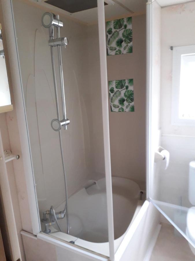 Mobile Home Le Clos de See Chérencé-le-Roussel Extérieur photo