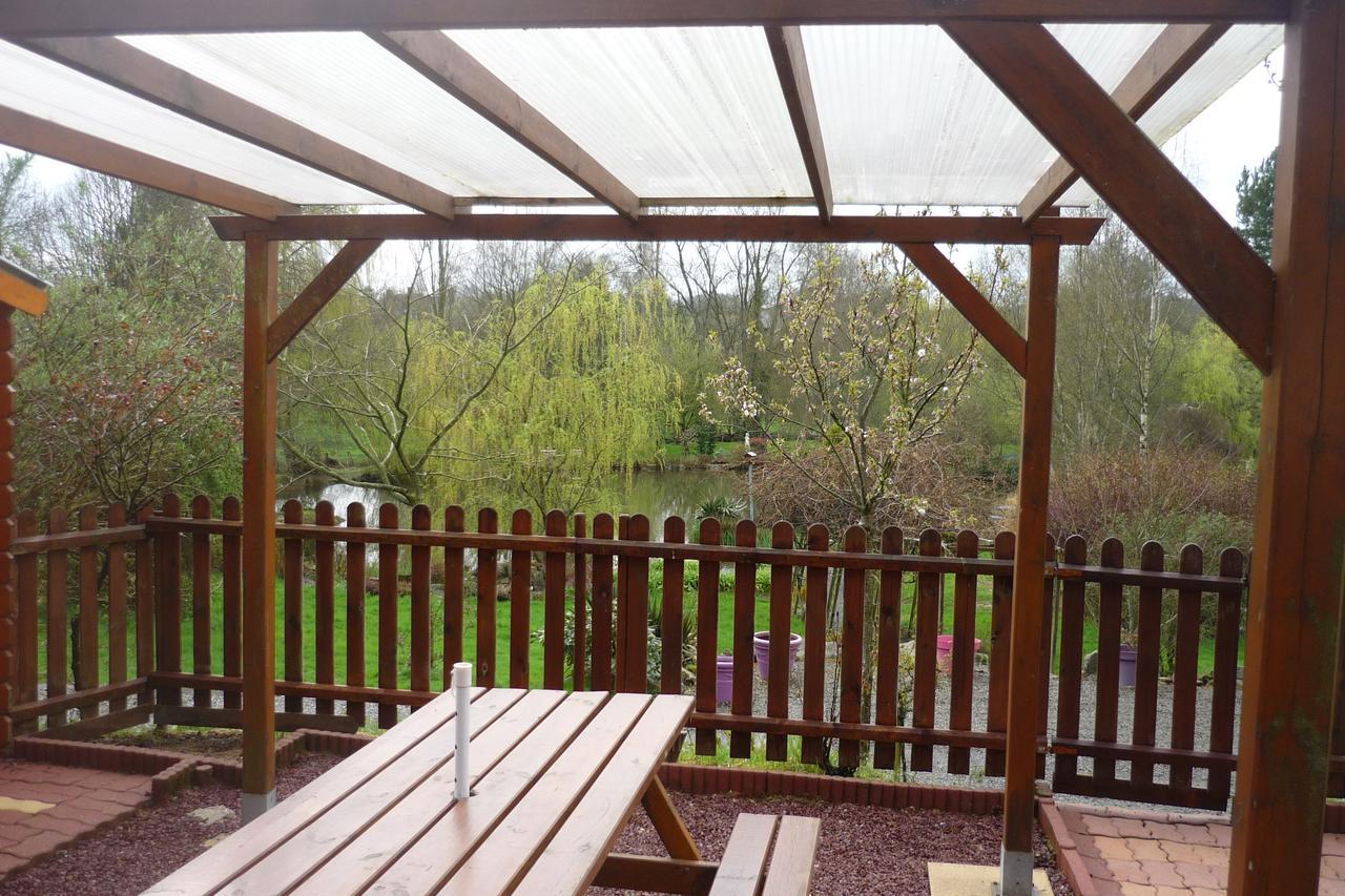 Mobile Home Le Clos de See Chérencé-le-Roussel Extérieur photo