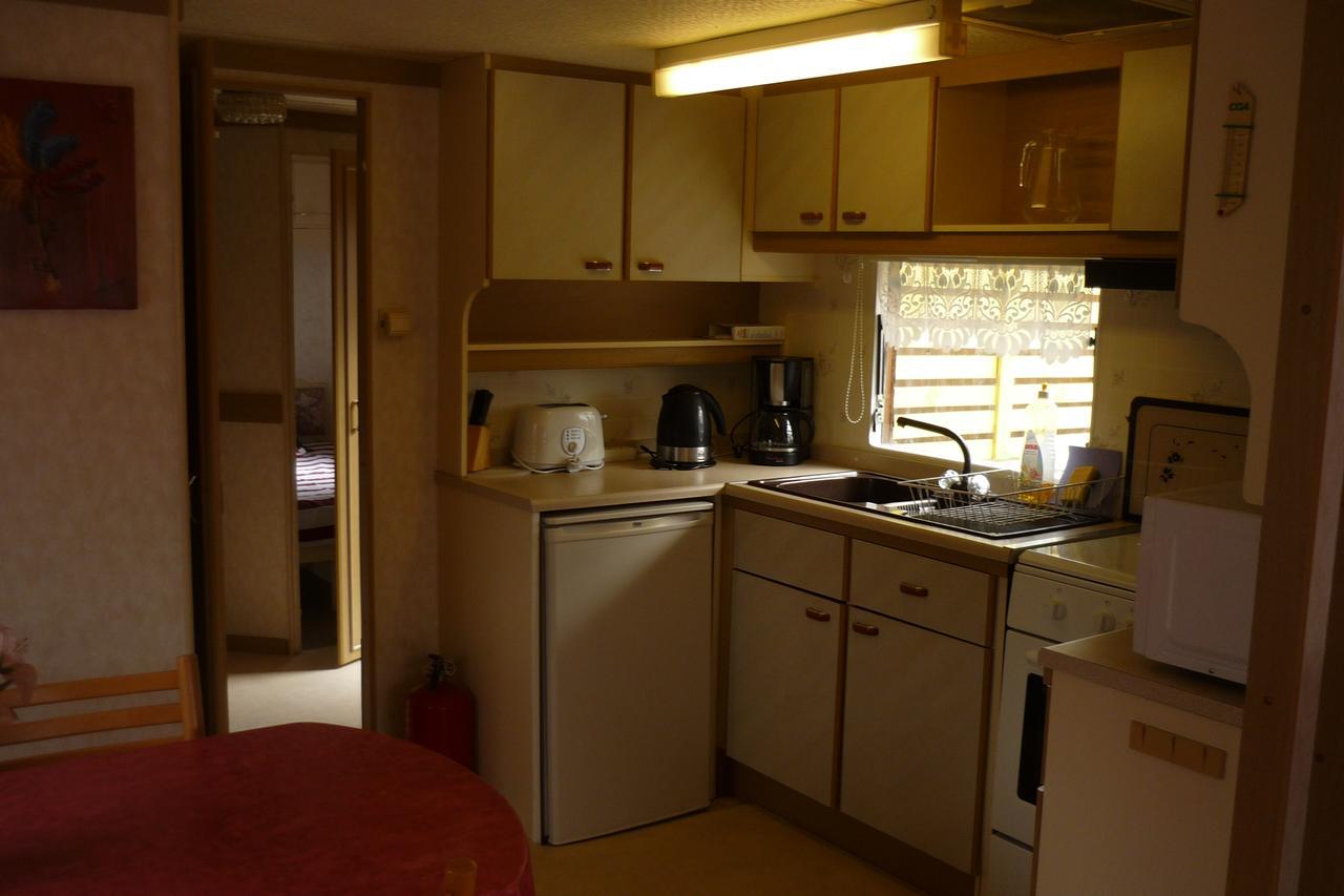Mobile Home Le Clos de See Chérencé-le-Roussel Extérieur photo